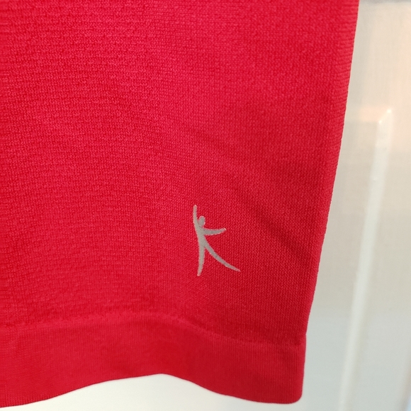 Danskin NOW Fitted Shirt - Picture 4 of 4